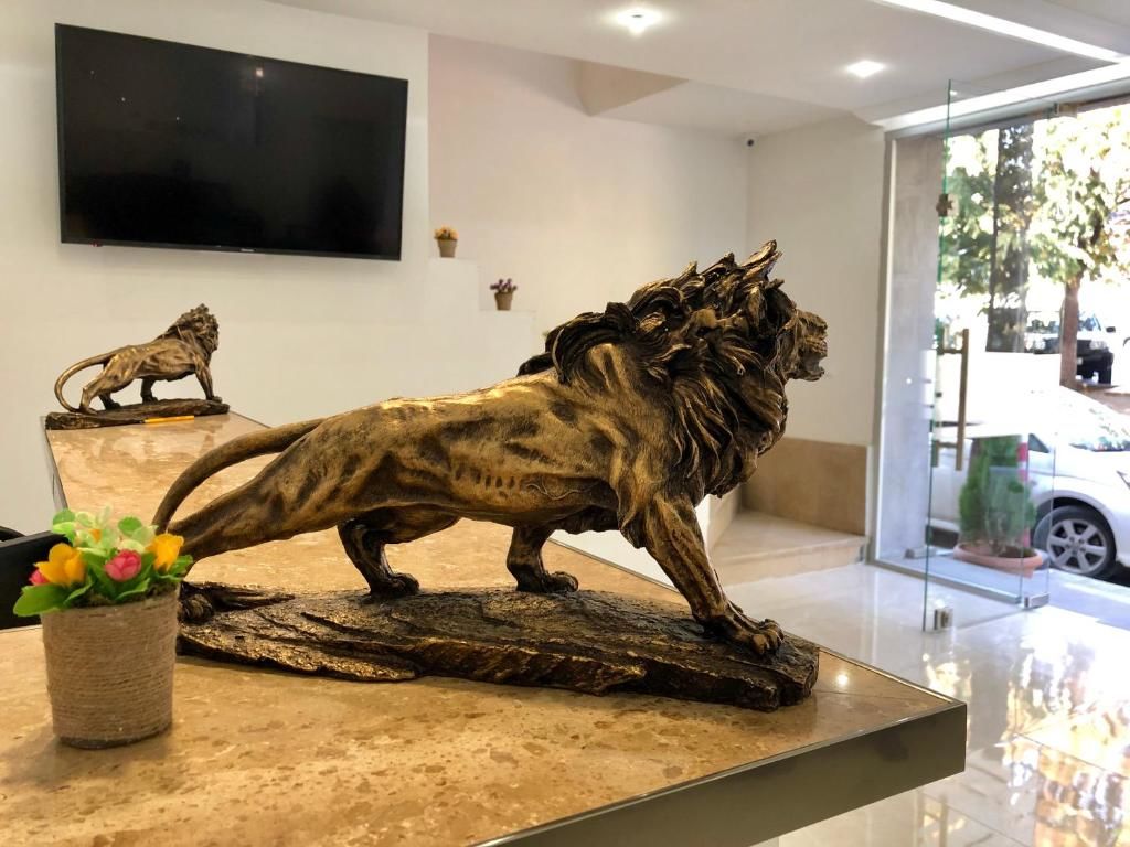 Отель Hotel Leo Palace Tbilisi Тбилиси
