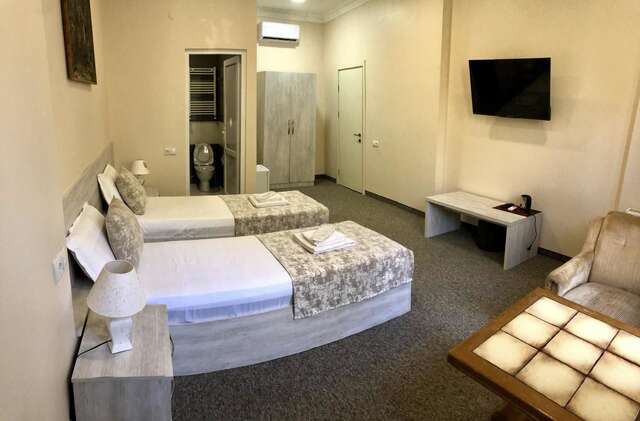 Отель Hotel Leo Palace Tbilisi Тбилиси-16