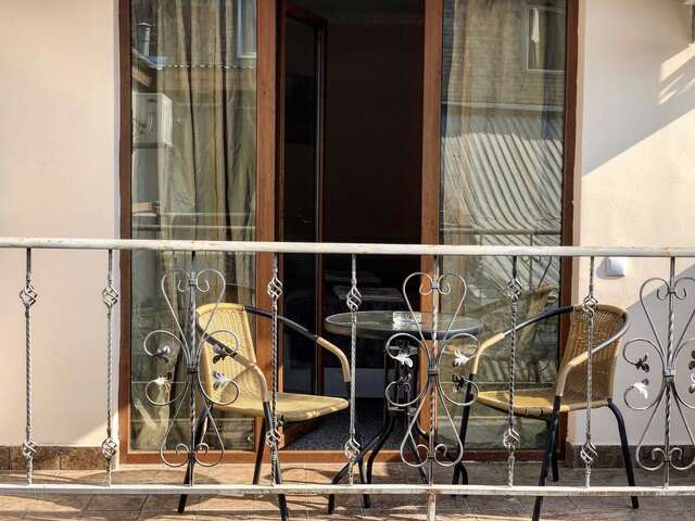 Отель Hotel Leo Palace Tbilisi Тбилиси-17