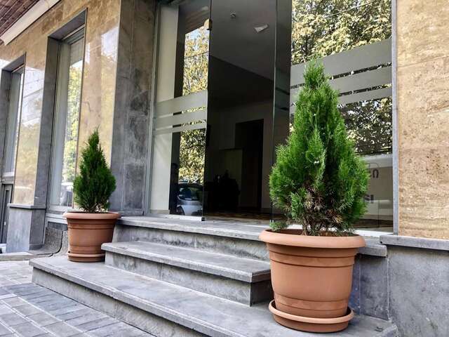 Отель Hotel Leo Palace Tbilisi Тбилиси-6